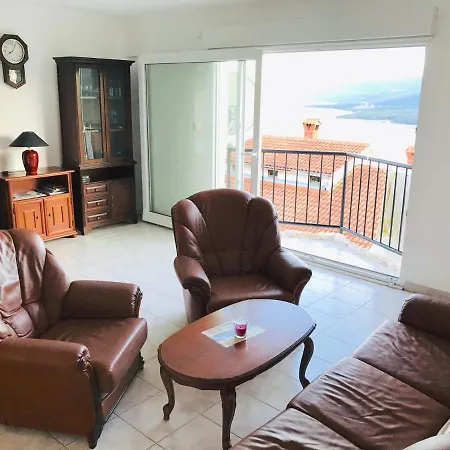 Benjamin Apartment