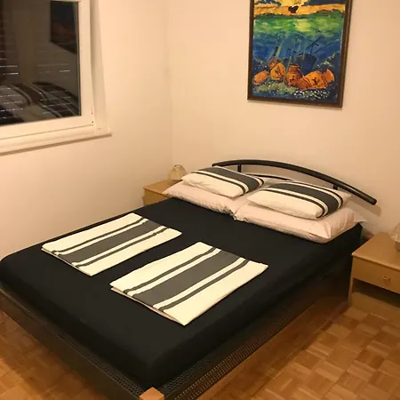 Benjamin Apartment